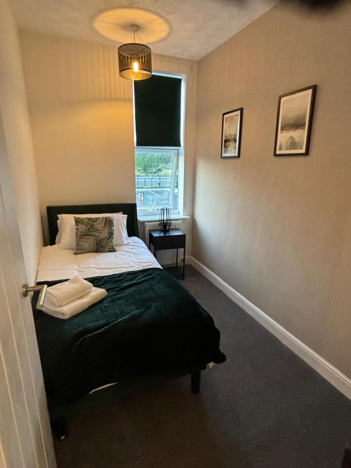 Stunning House - Sleeps 7 - 5 Mins Walk To Lincoln High Street - Parking - Wifi Exterior foto