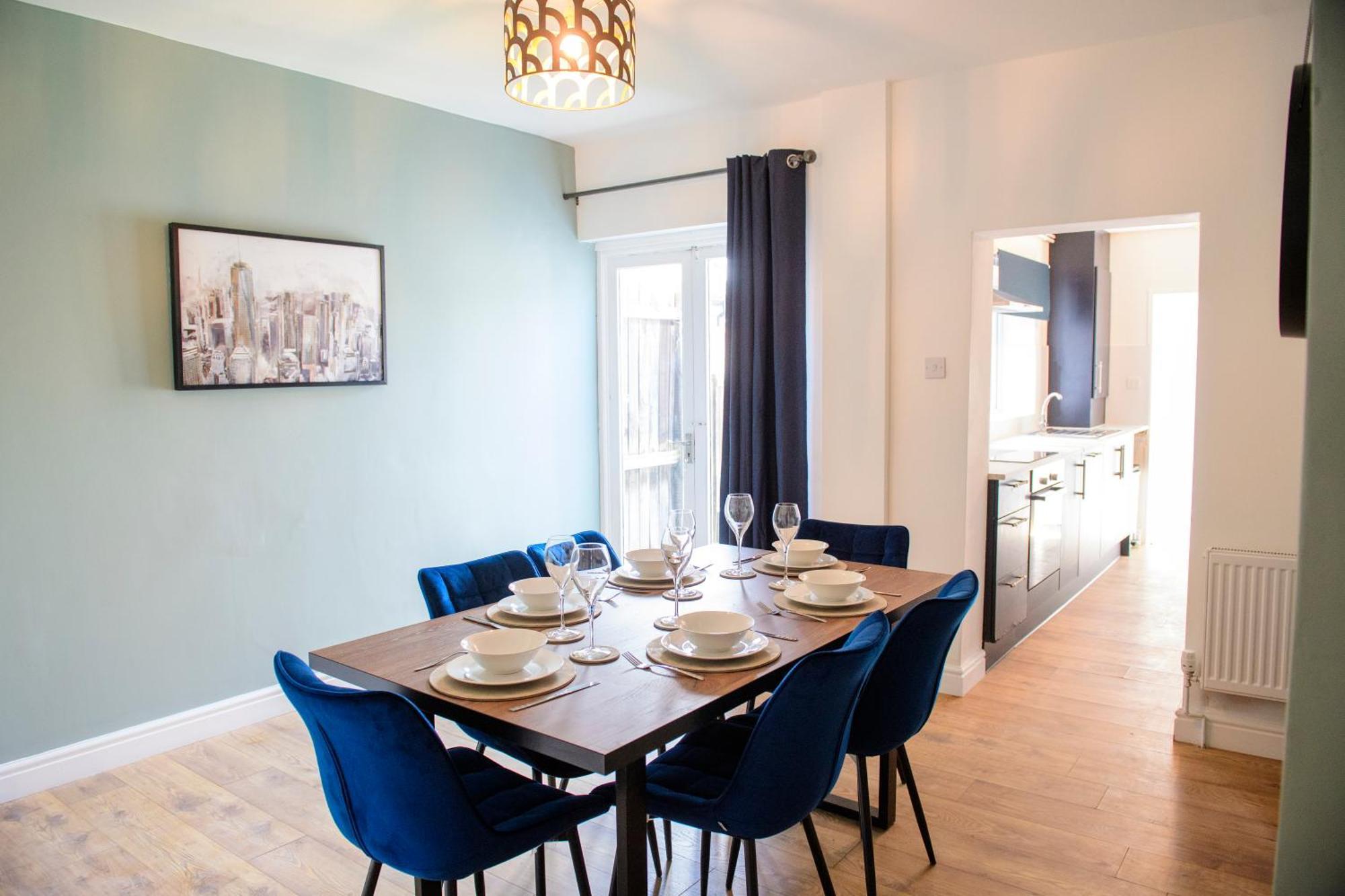 Stunning House - Sleeps 7 - 5 Mins Walk To Lincoln High Street - Parking - Wifi Exterior foto