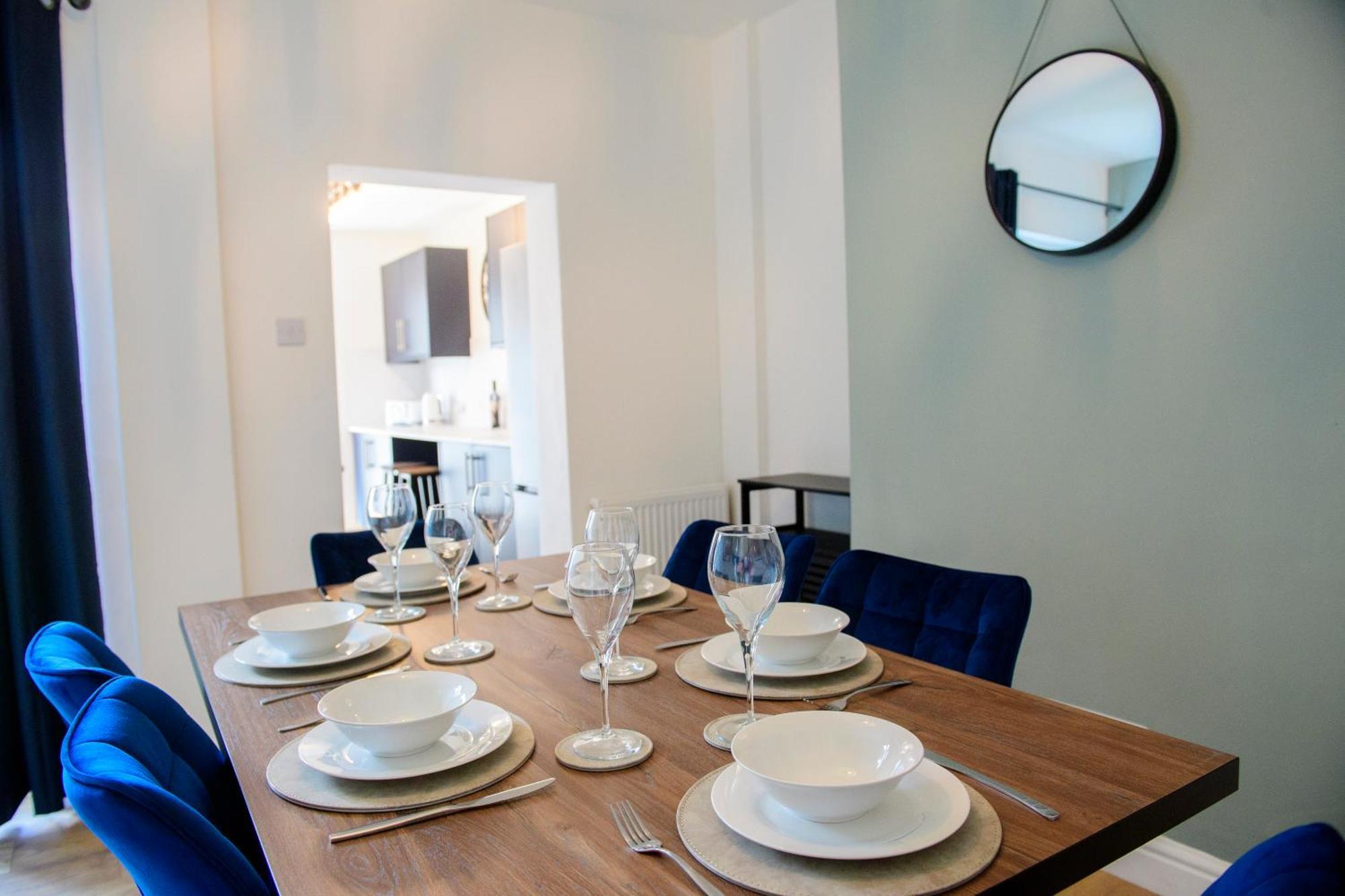 Stunning House - Sleeps 7 - 5 Mins Walk To Lincoln High Street - Parking - Wifi Exterior foto