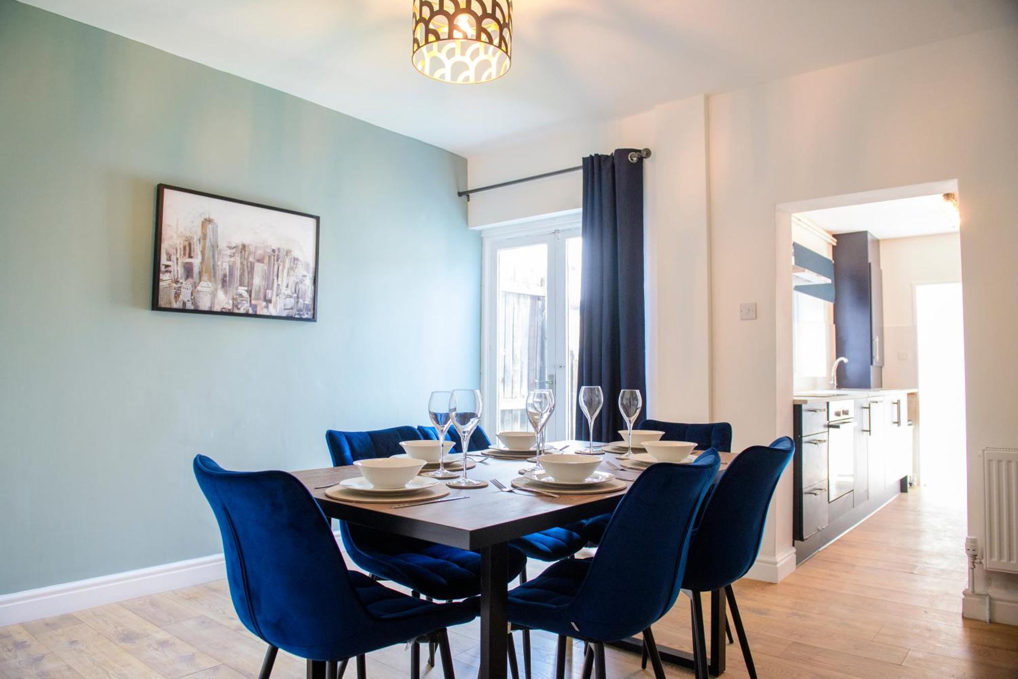Stunning House - Sleeps 7 - 5 Mins Walk To Lincoln High Street - Parking - Wifi Exterior foto